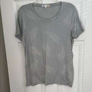 C&C California Gray Leaf Print T-Shirt